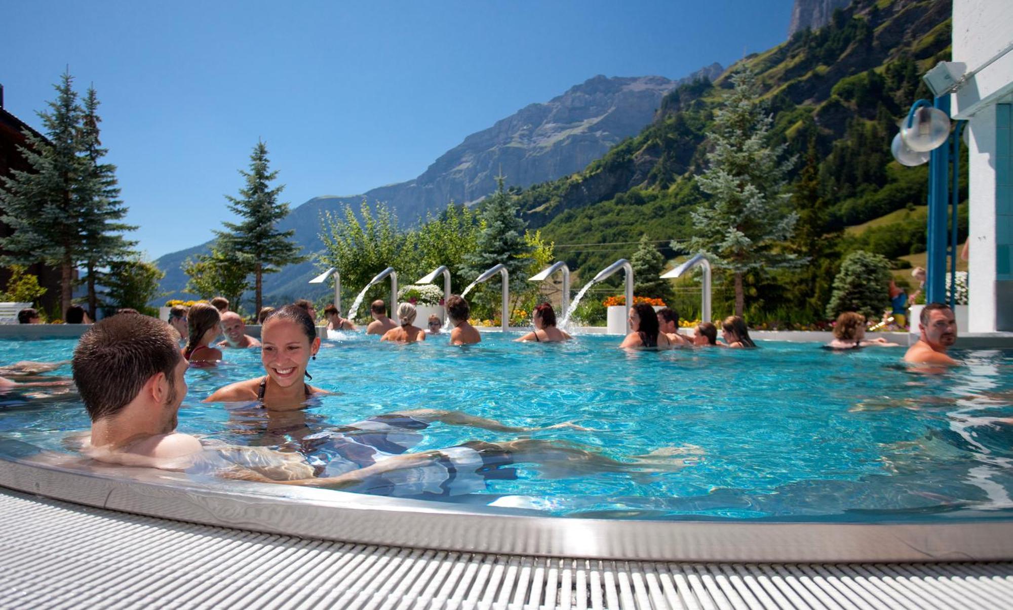 洛伊克巴德阿尔卑斯美景温泉酒店 外观 照片