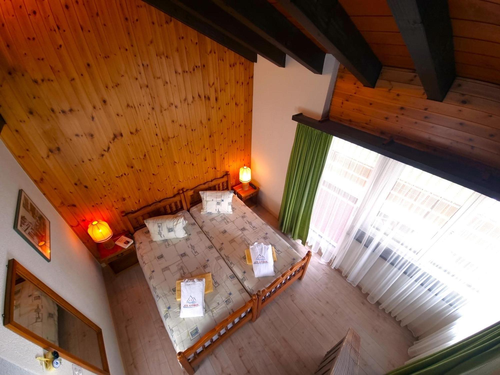 洛伊克巴德阿尔卑斯美景温泉酒店 客房 照片